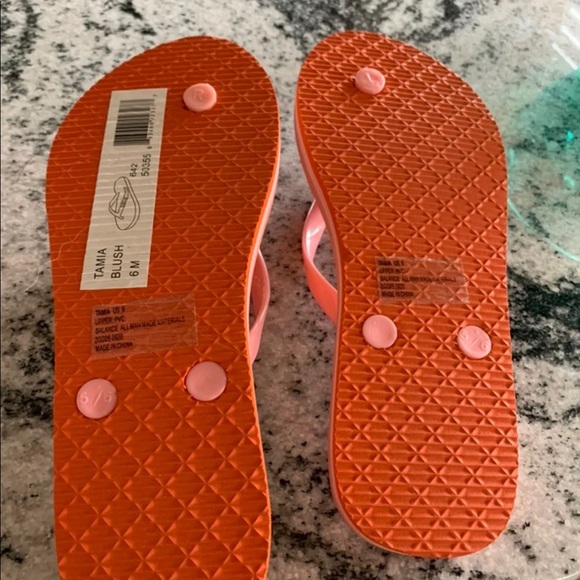Bebe Logo Crystal Flip Flops, 6, New - Picture 4 of 7
